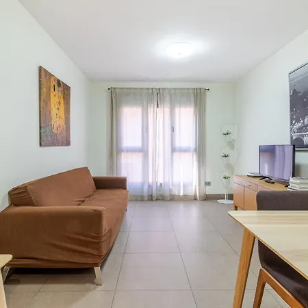 Flatguest Obelisco *